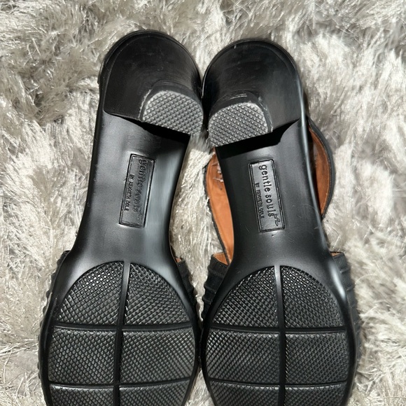 Gentle Souls Black Osaka Rama Leather Heels Size 7 - Picture 8 of 8